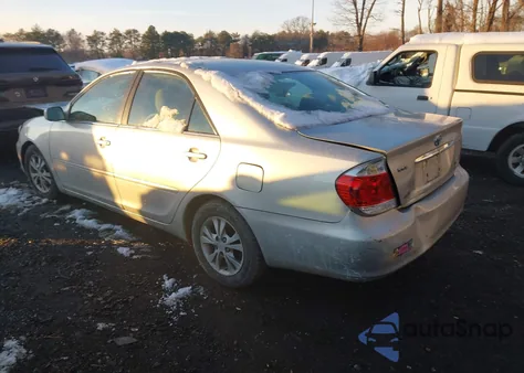 2005 Toyota Camry Le V6 from USA, damaged, VIN 4T1BF30K85U605227
